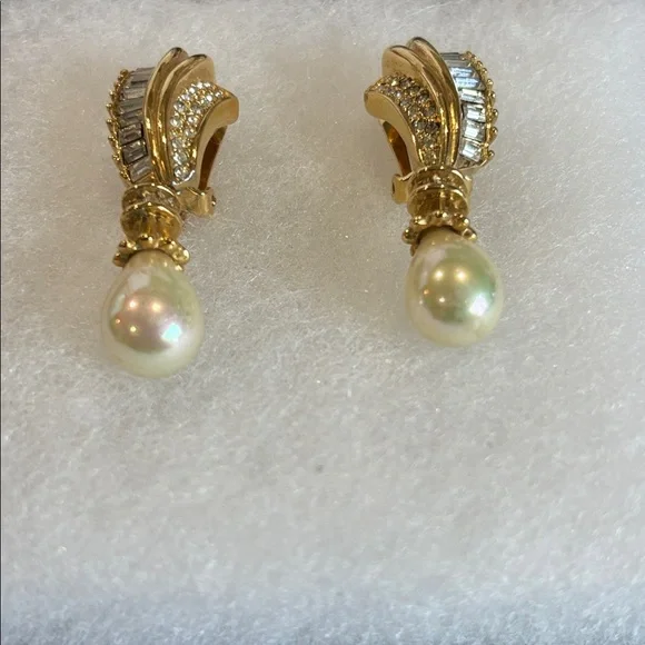 Vintage Christian Dior Gold Tone Crystal, Rhinestone, faux Pearl Clip Earrings